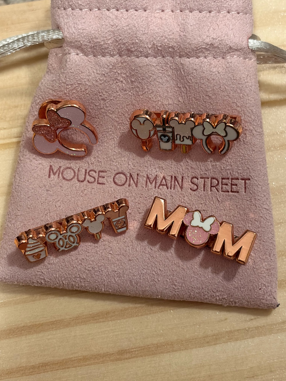 Mouse in Main Street Apple Watch Accessories